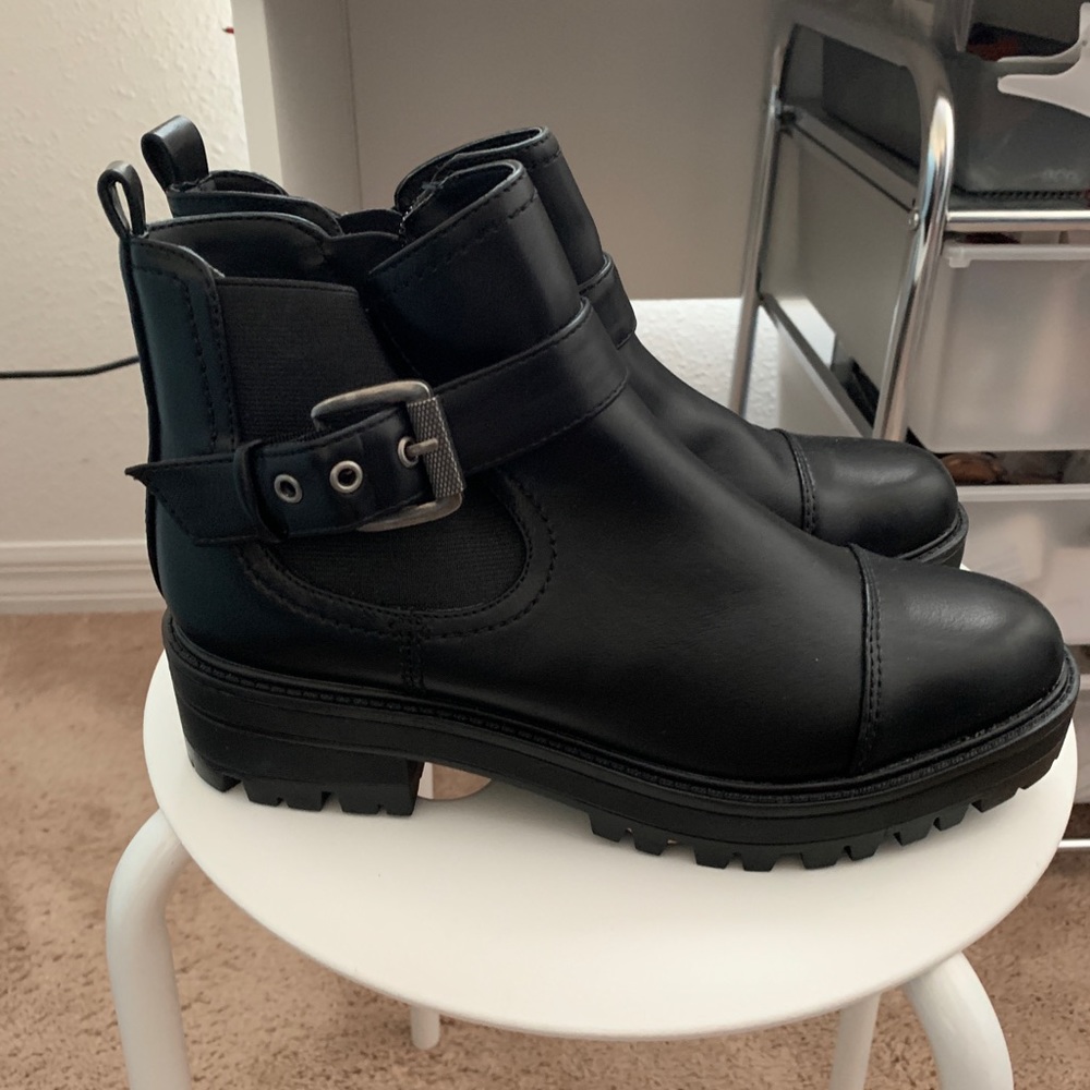 Beautiful Ankle boots